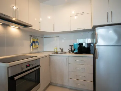 Sale, two bedroom apartment, 55m², Bečići, Budva - image 2