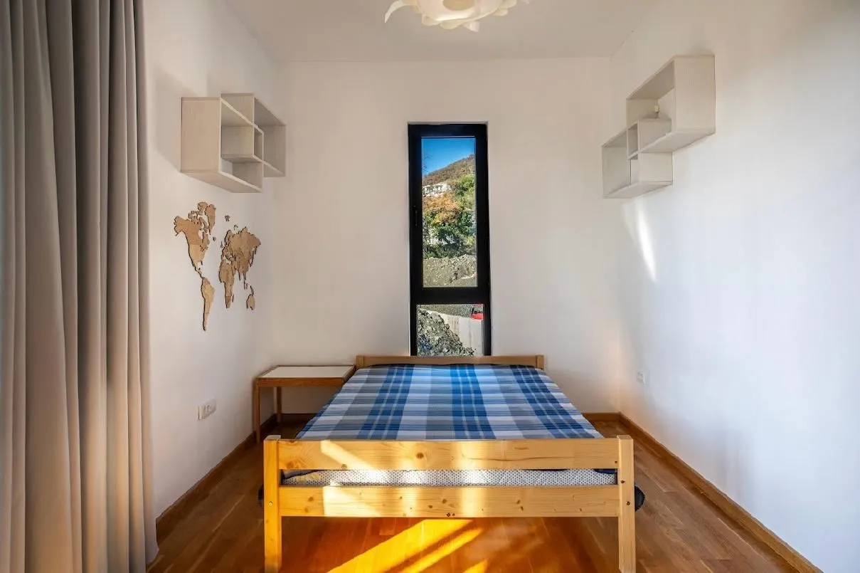 Prodaja, trosoban stan, 129m², Donja Lastva, Tivat