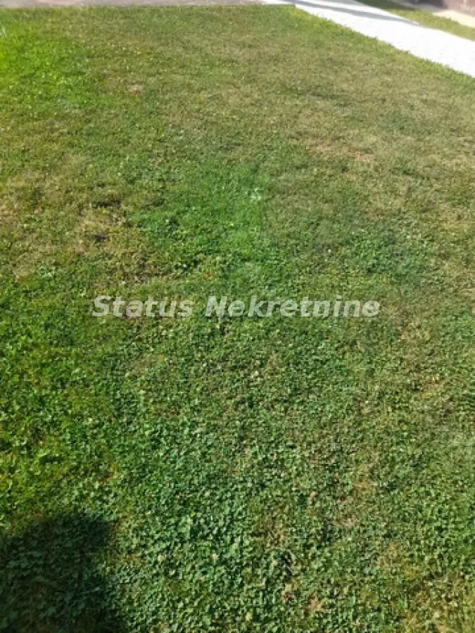 Prodaja, četvorosoban stan, 160m², Lipov gaj, Novi Sad Sve Podlokacije