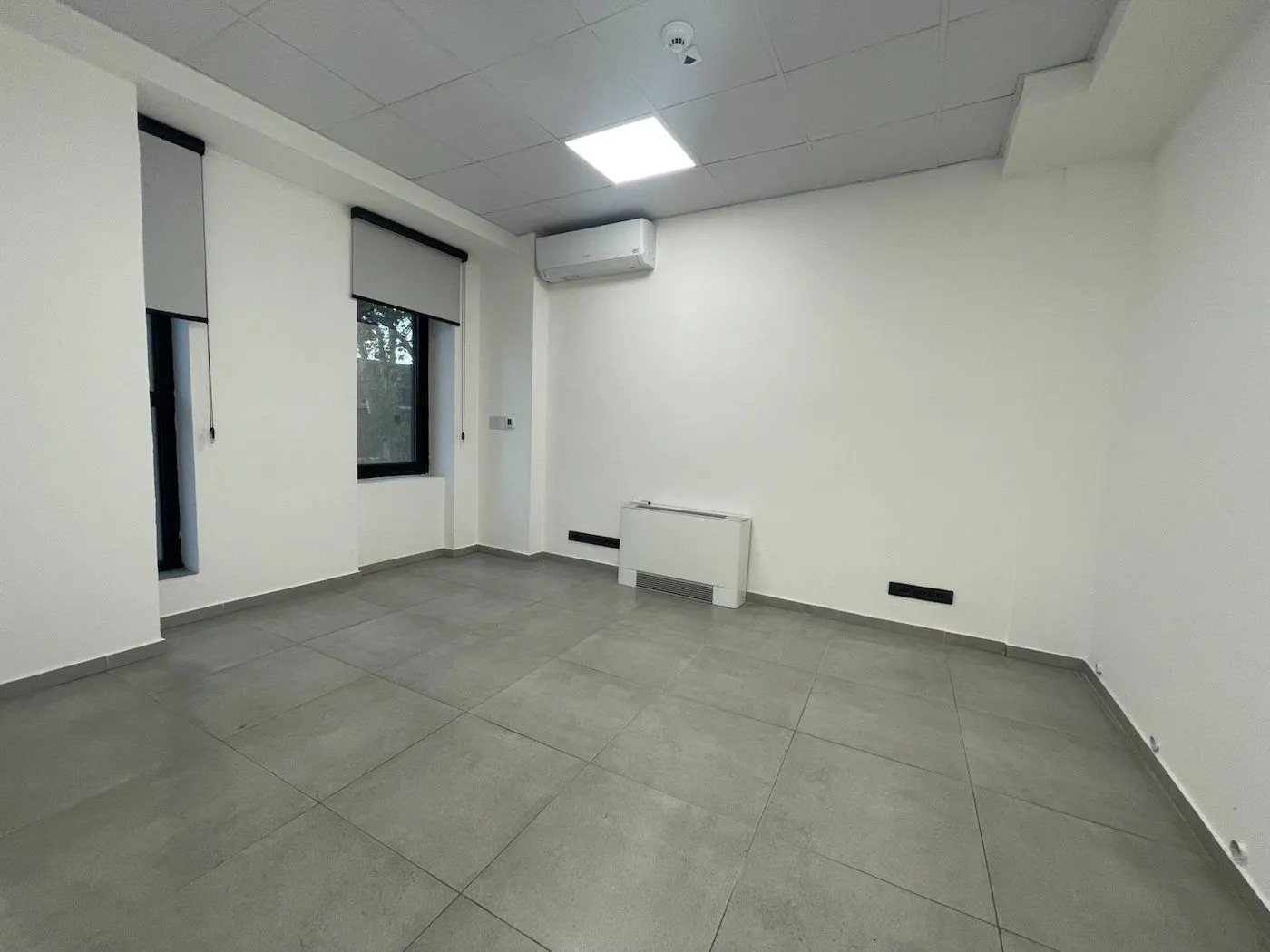 Rent, office space, 240m², Sajmište, Novi Sad