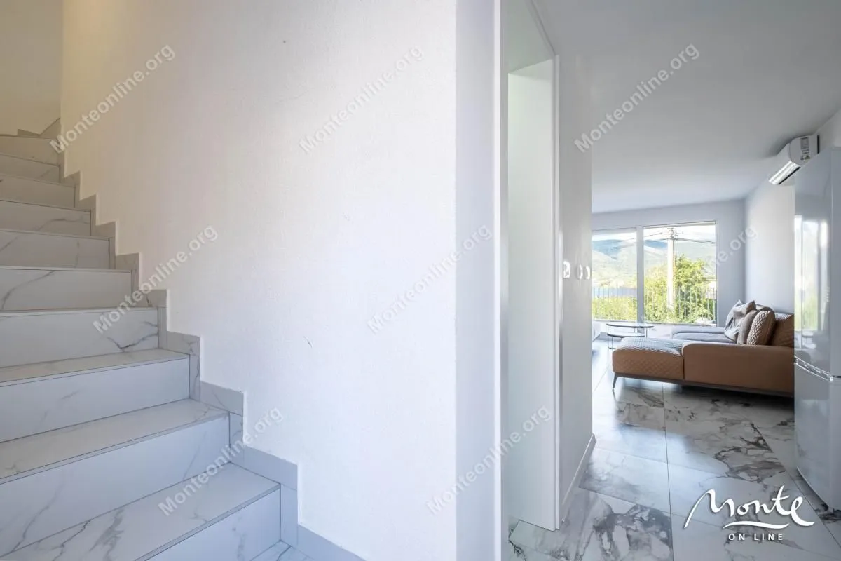 Prodaja, kuća, 100m², Đuraševići, Tivat