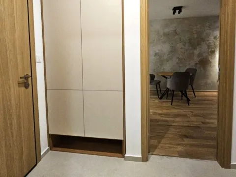 Izdavanje, stan, 47m², New City, Podgorica - image 6