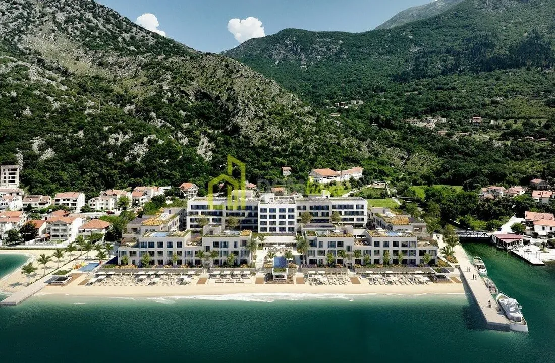 Sale, three bedroom apartment, 131m², Risan, Kotor