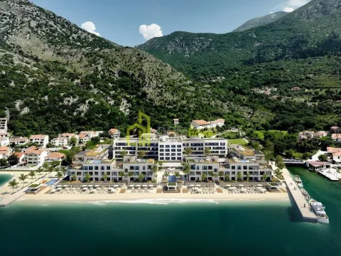 Sale, three bedroom apartment, 131m², Risan, Kotor - image 1