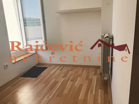 Prodaja, četvorosoban stan, 84m², Lion, Zvezdara Sve Podlokacije - image 11