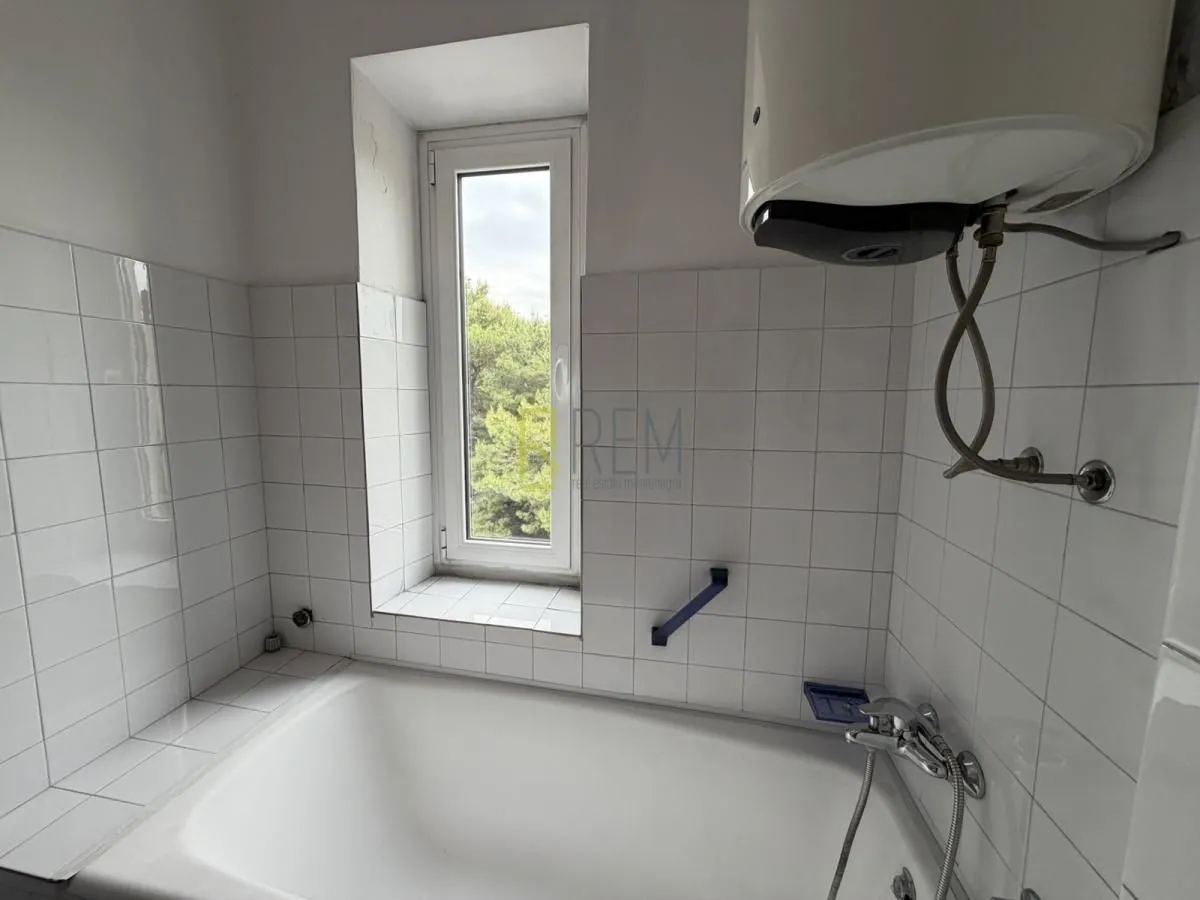 Prodaja, dvosoban stan, 86m², Centar, Podgorica