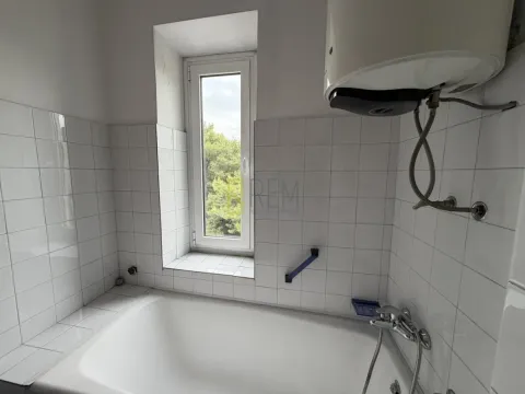 Prodaja, dvosoban stan, 86m², Centar, Podgorica - image 11