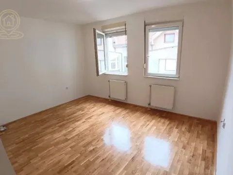 Sale, studio apartment, 21m², Grbavica, Novi Sad Sve Podlokacije