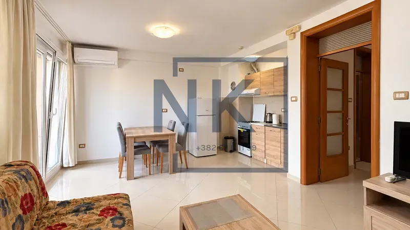 Izdavanje, dvosoban stan, 56m², Dalmatinska ulica, Podgorica