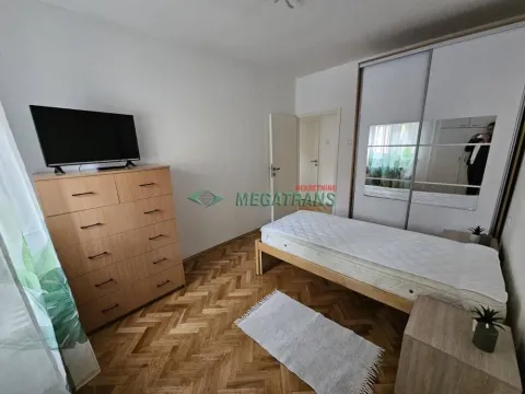 Izdavanje, trosoban stan, 70m², Centar, Novi Sad - image 9