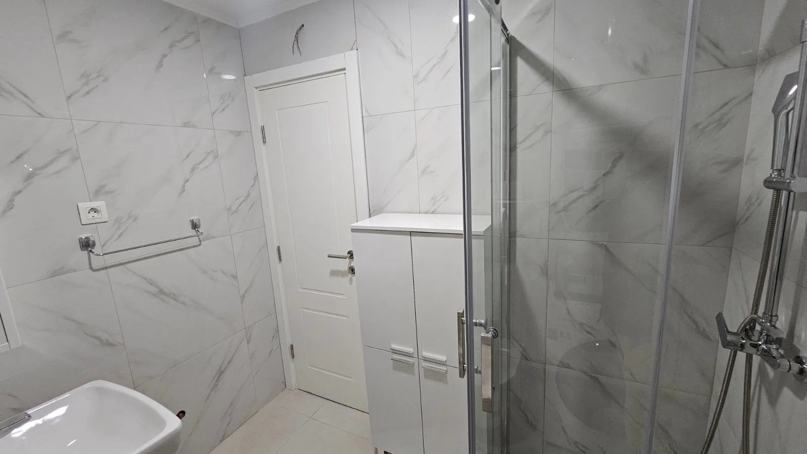 Izdavanje, jednosoban stan, 45m², Zabjelo, Podgorica