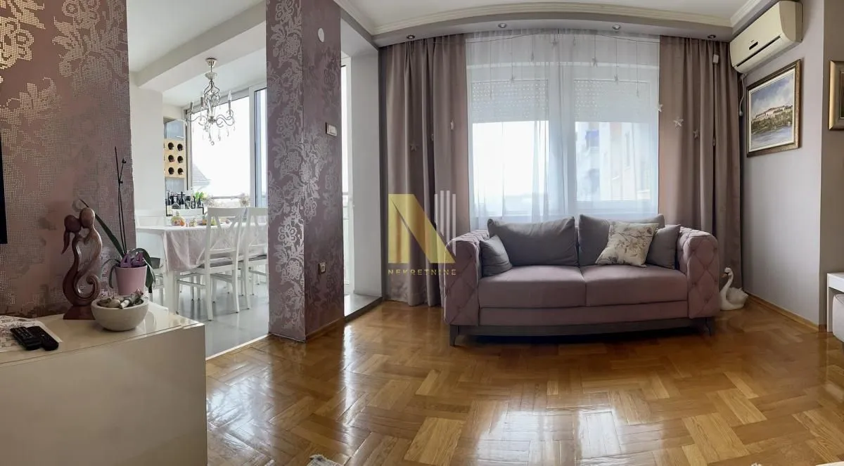 Prodaja, četvorosoban stan, 124m², Cara Dušana, Novi Sad Sve Podlokacije