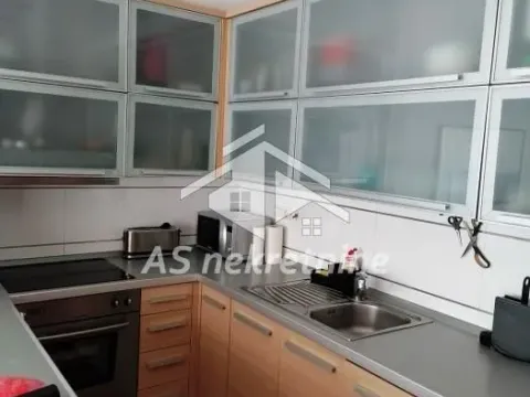 Izdavanje, trosoban stan, 126m², Vukov Spomenik, Zvezdara Sve Podlokacije - image 7