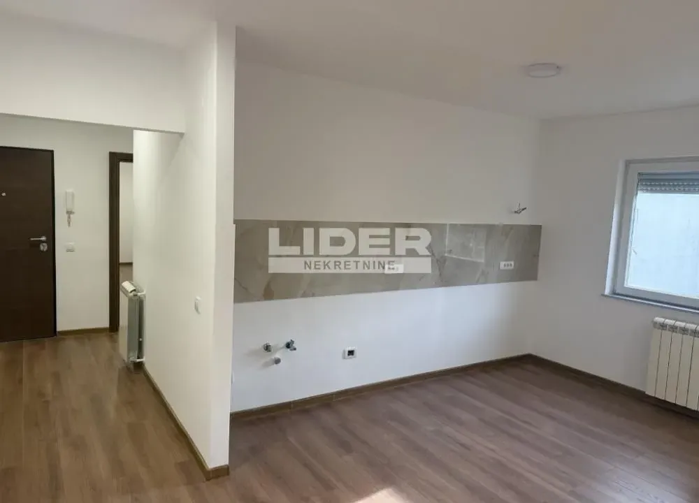 Prodaja, četvorosoban stan, 120m², Novi Beograd Blok 64, Novi Beograd Sve Podlokacije