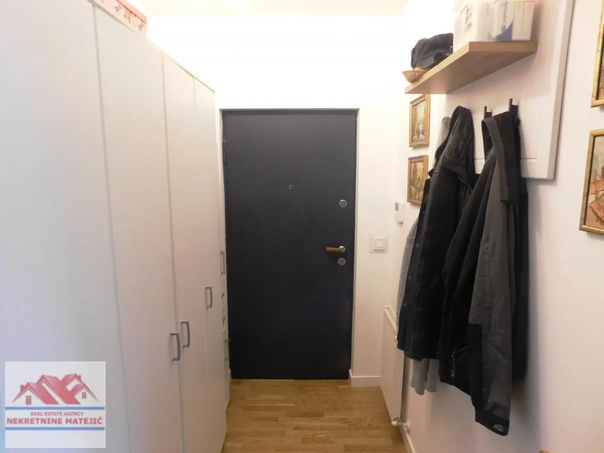 Prodaja, dvosoban stan, 67m², Mala vaga, Kragujevac