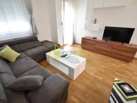 Izdavanje, dvosoban stan, 64m², City Kvart, Podgorica - image 8