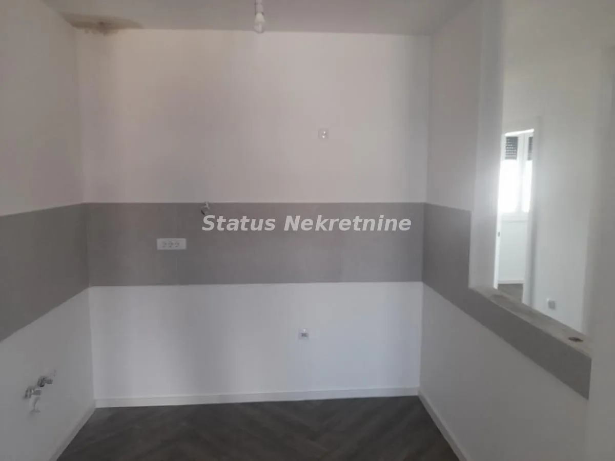 Prodaja, trosoban stan, 80m², Adice, Novi Sad Sve Podlokacije
