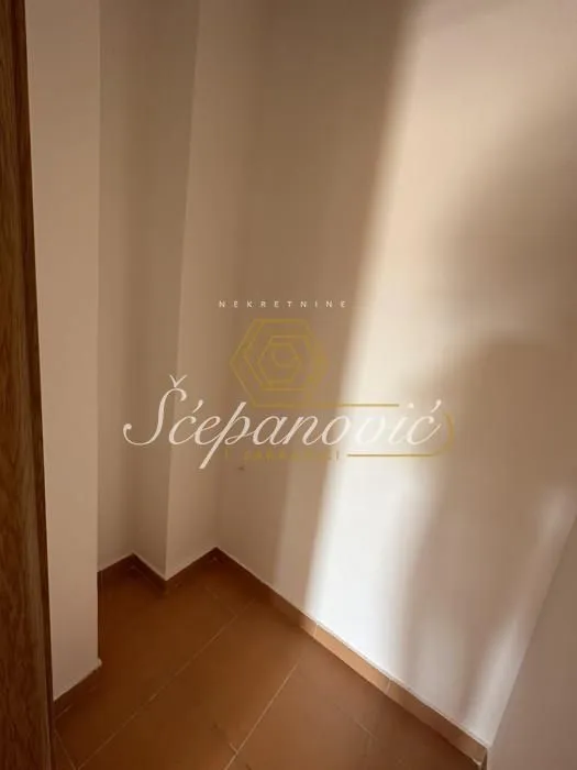 Izdavanje, stan, 44m², Bulevar Oslobodjenja, Novi Sad Sve Podlokacije