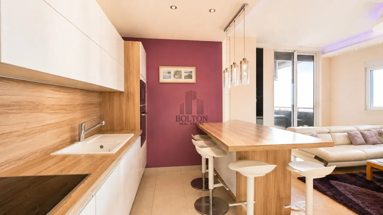 Prodaja, četvorosoban stan, 129m², Palilula, Niš
