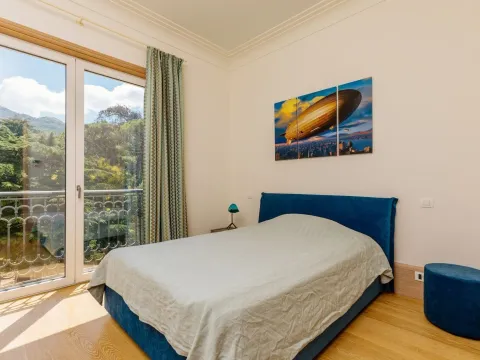 Sale, four bedroom apartment, 240m², Tivat, Crna Gora - image 17