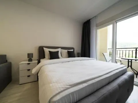 Izdavanje, dvosoban stan, 109m², Budva, Crna Gora - image 3
