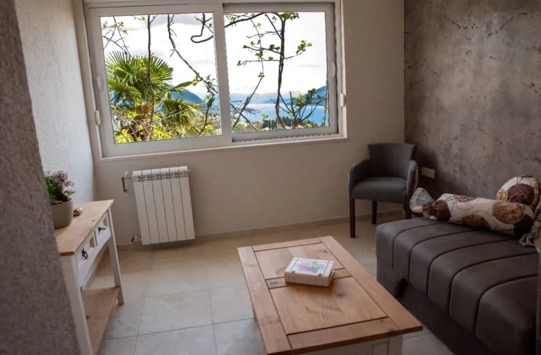 Rent, three bedroom apartment, 90m², Srbina, Herceg Novi