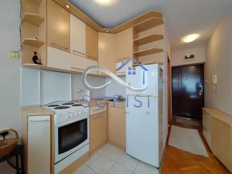 Izdavanje, jednosoban stan, 30m², Grbavica, Novi Sad Sve Podlokacije - image 8