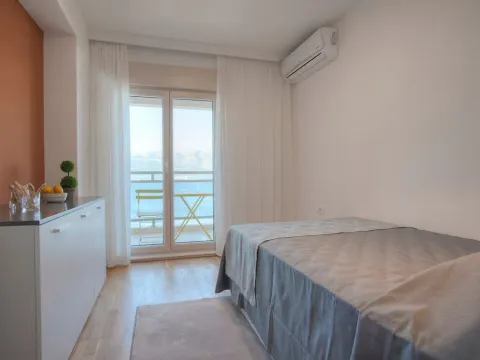 Prodaja, trosoban stan, 84m², Centar, Budva - image 13