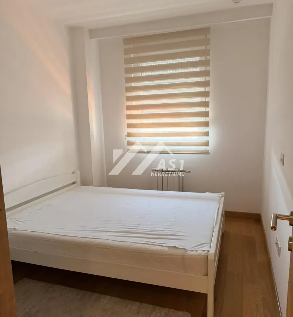 Izdavanje, dvosoban stan, 41m², Rotkvarija, Novi Sad Sve Podlokacije