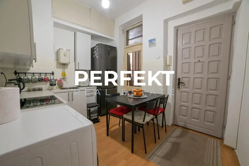 Sale, two bedroom apartment, 43m², Stari Grad, Beograd