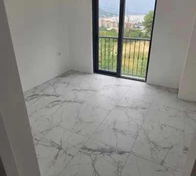 Prodaja, trosoban stan, 96m², Centar, Kotor - image 3
