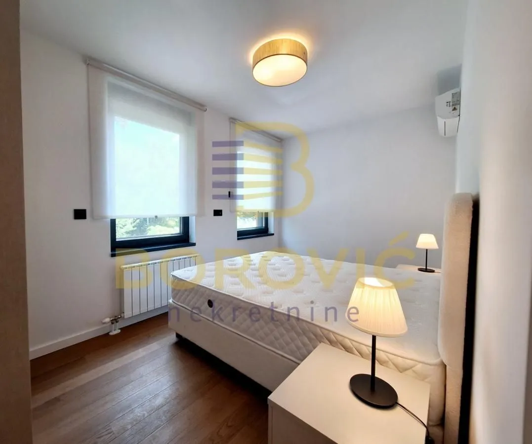 Rent, three bedroom apartment, 65m², Vračar Sve Podlokacije, Beograd