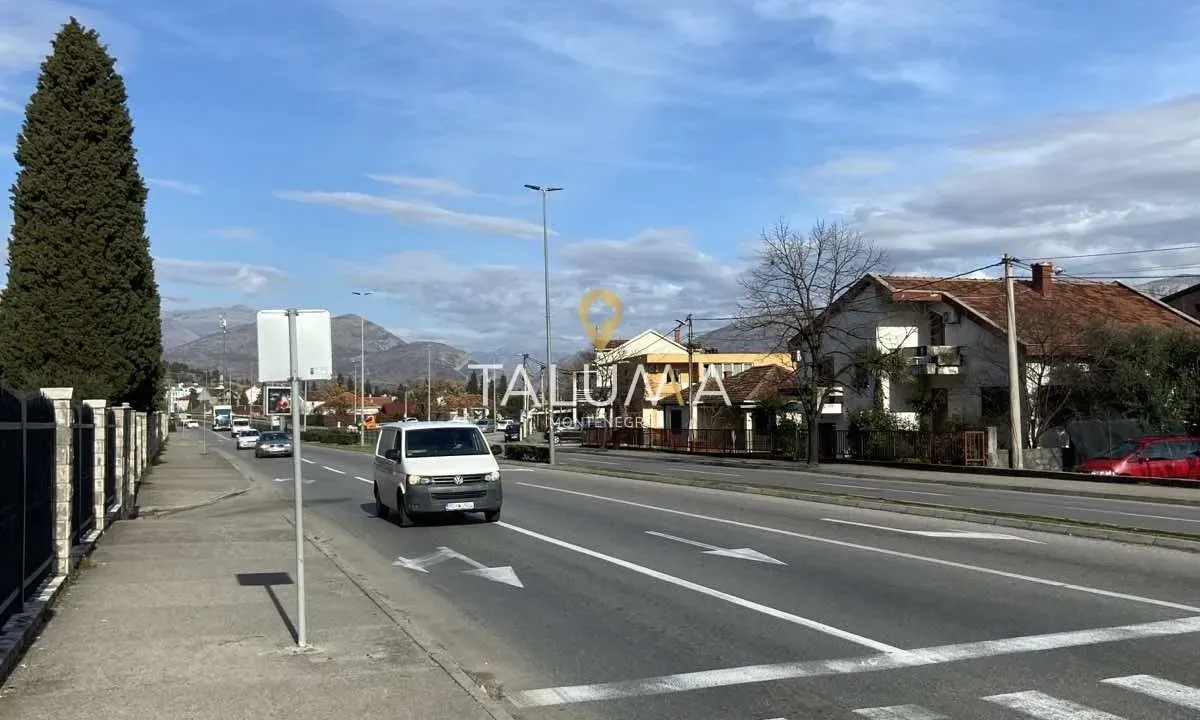 Prodaja, kuća, 185m², Stari Aerodrom, Podgorica