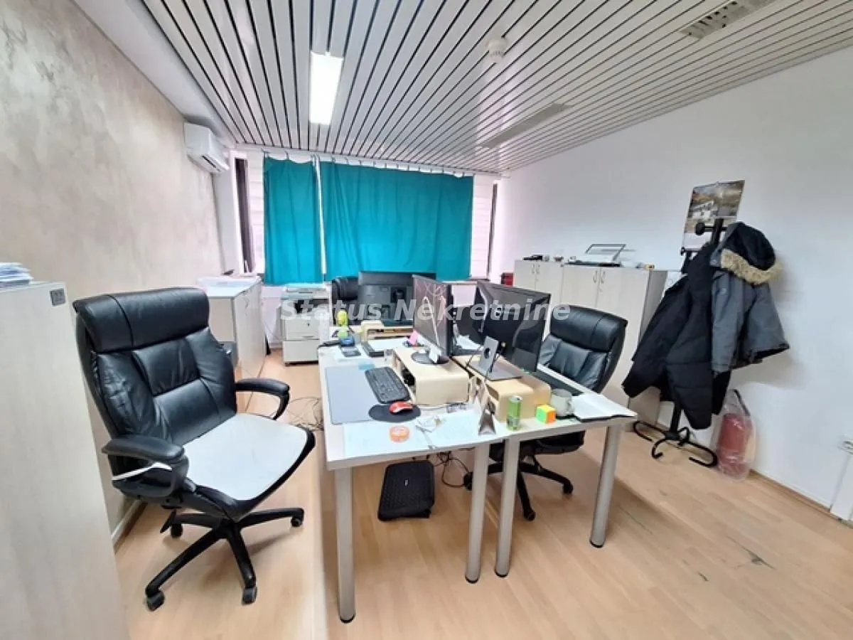 Rent, office space, 46m², Bulevar Oslobodjenja, Novi Sad Sve Podlokacije