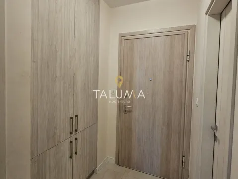 Izdavanje, dvosoban stan, 69m², City Kvart, Podgorica - image 11