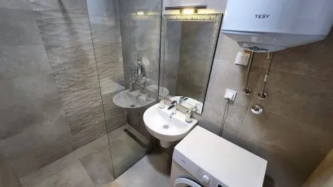 Rent, two bedroom apartment, 60m², Bečići, Budva - image 15