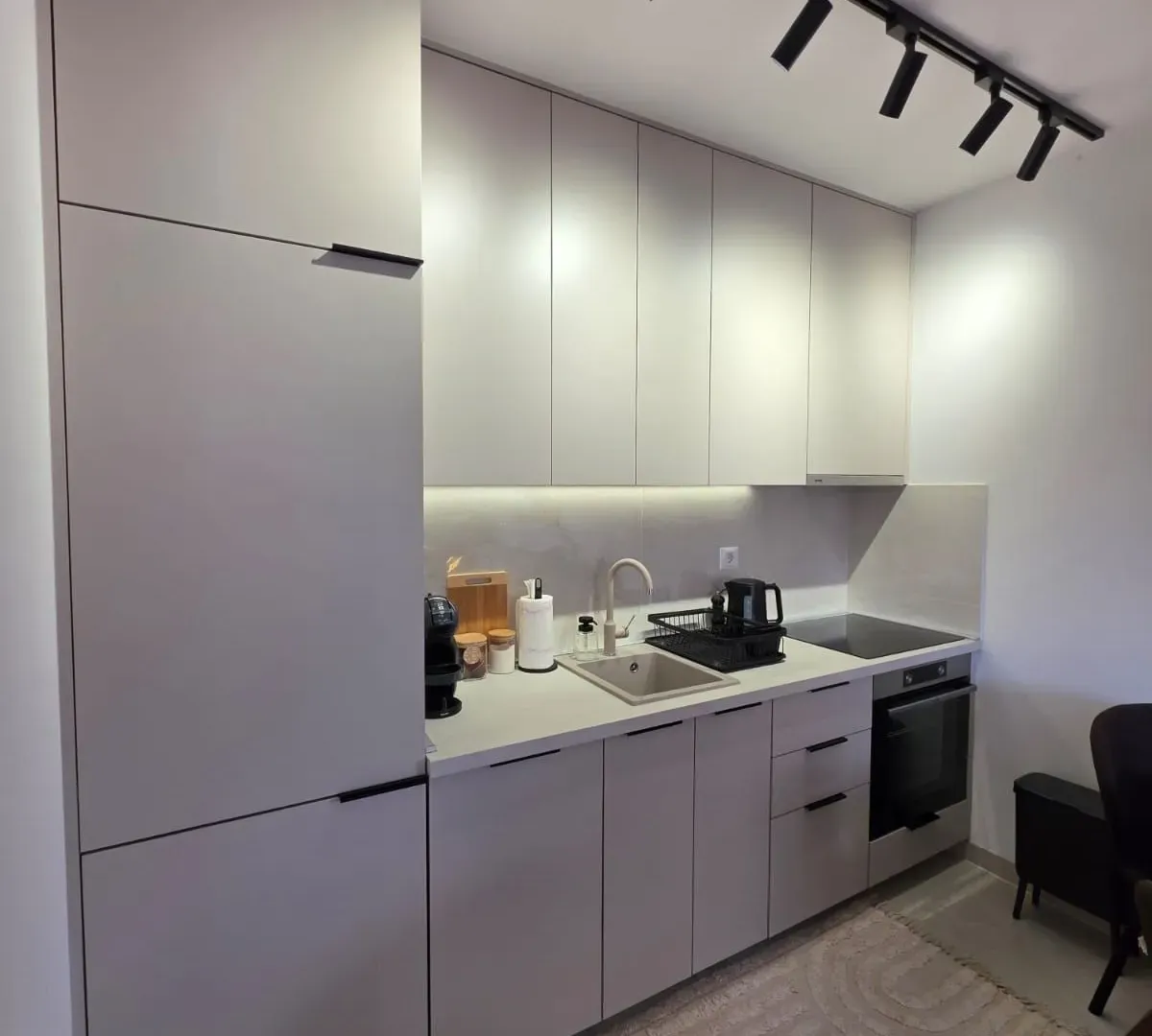 Izdavanje, jednosoban stan, 34m², Kava, Tivat