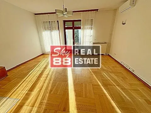 Izdavanje, kuća, 350m², Savski Venac, Beograd - image 4