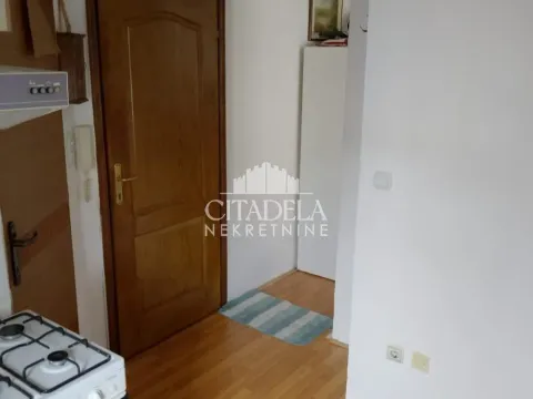 Prodaja, stan, 22m², Kneževac, Beograd - image 3