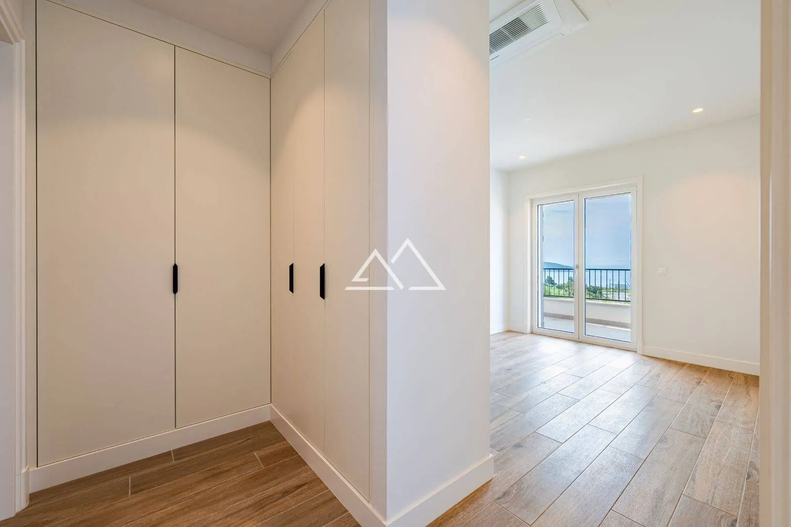 Prodaja, dvosoban stan, 94m², Luštica Bay, Tivat
