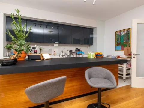 Prodaja, trosoban stan, 142m², Centar, Podgorica - image 9