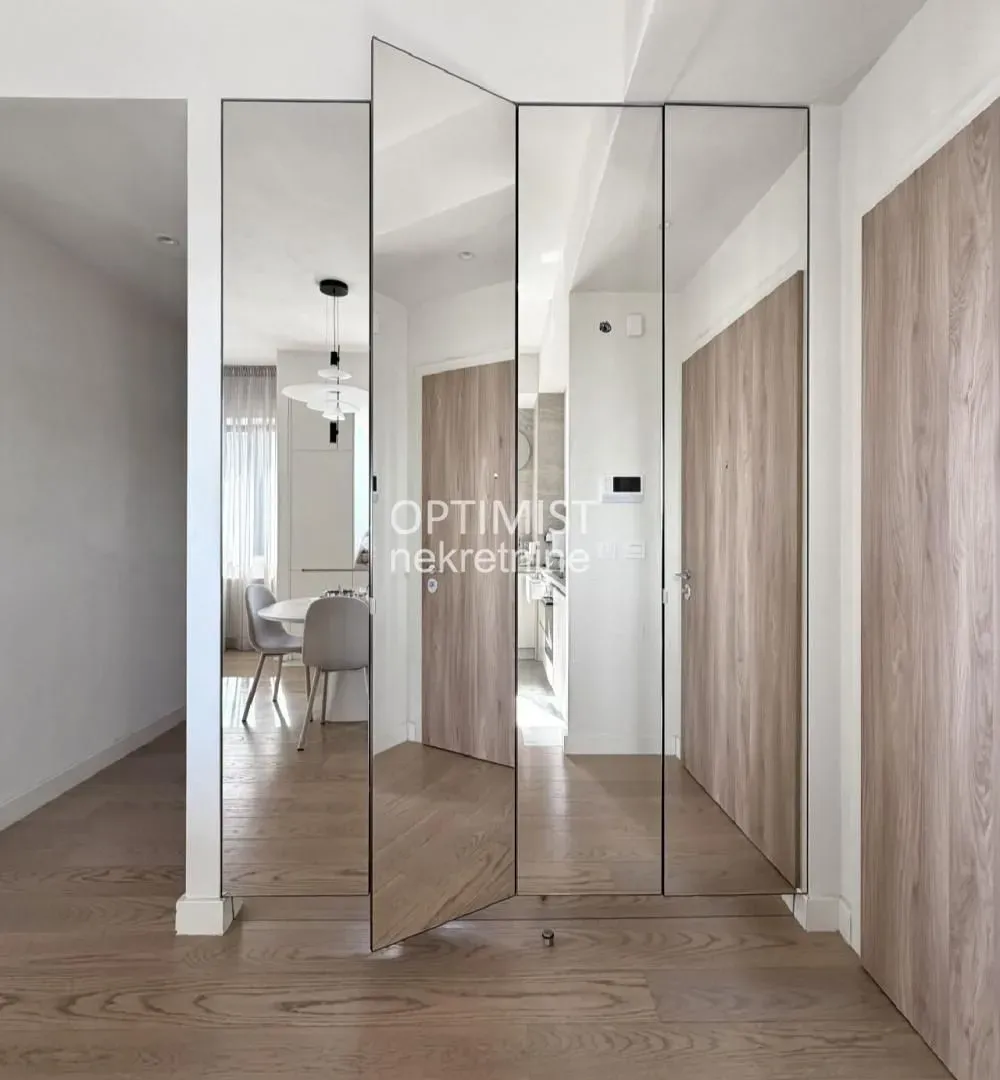 Prodaja, trosoban stan, 81m², Savski Venac, Beograd