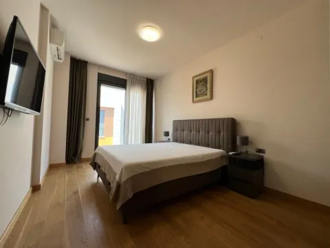 Izdavanje, dvosoban stan, 75m², Kruševac, Podgorica - image 5