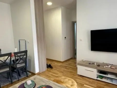 Sale, one bedroom apartment, 49m², Bečići, Budva - image 9