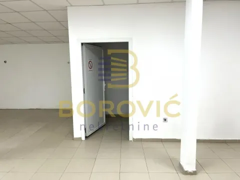 Rent, office space, 620m², Dušanovac, Voždovac Sve Podlokacije - image 8