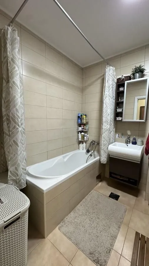 Prodaja, četvorosoban stan, 84m², Novo naselje, Novi Sad