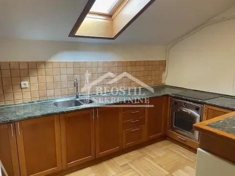 Izdavanje, kuća, 450m², Savski Venac, Beograd - image 15