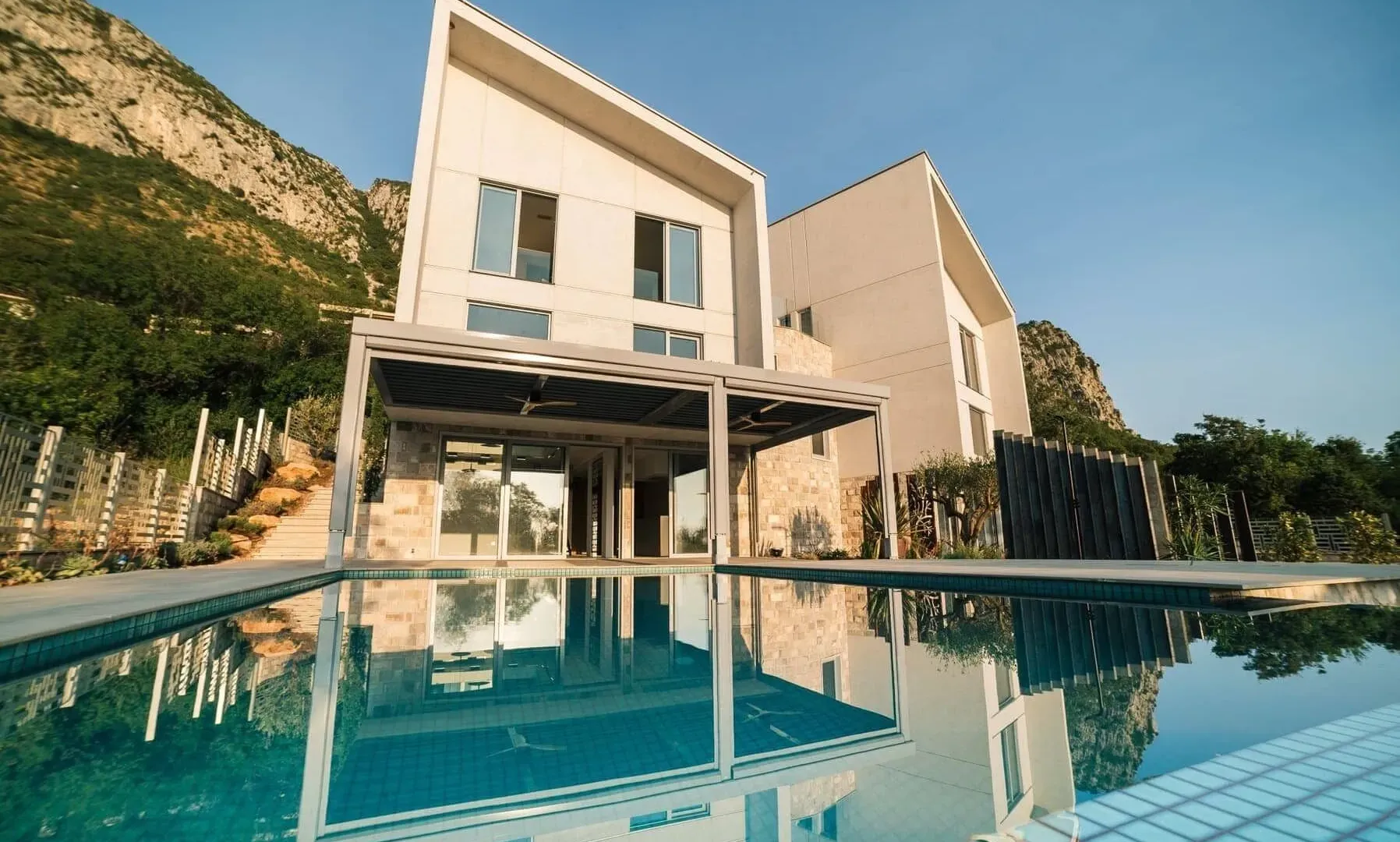 Sale, house, 400m², Tudorovići, Budva