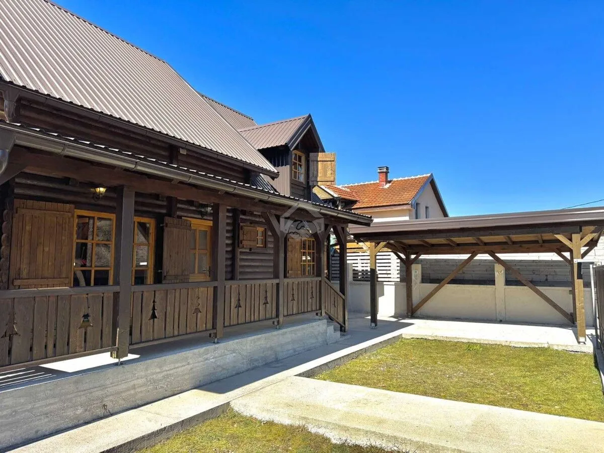 Sale, house, 122m², Kolašin, Crna Gora