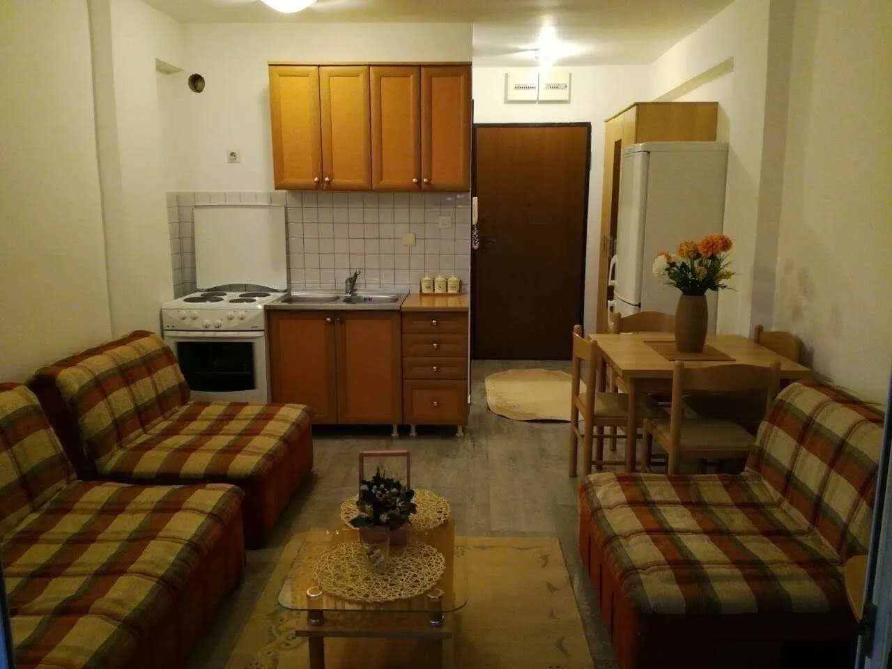 Rent, studio apartment, 27m², Lazi, Budva